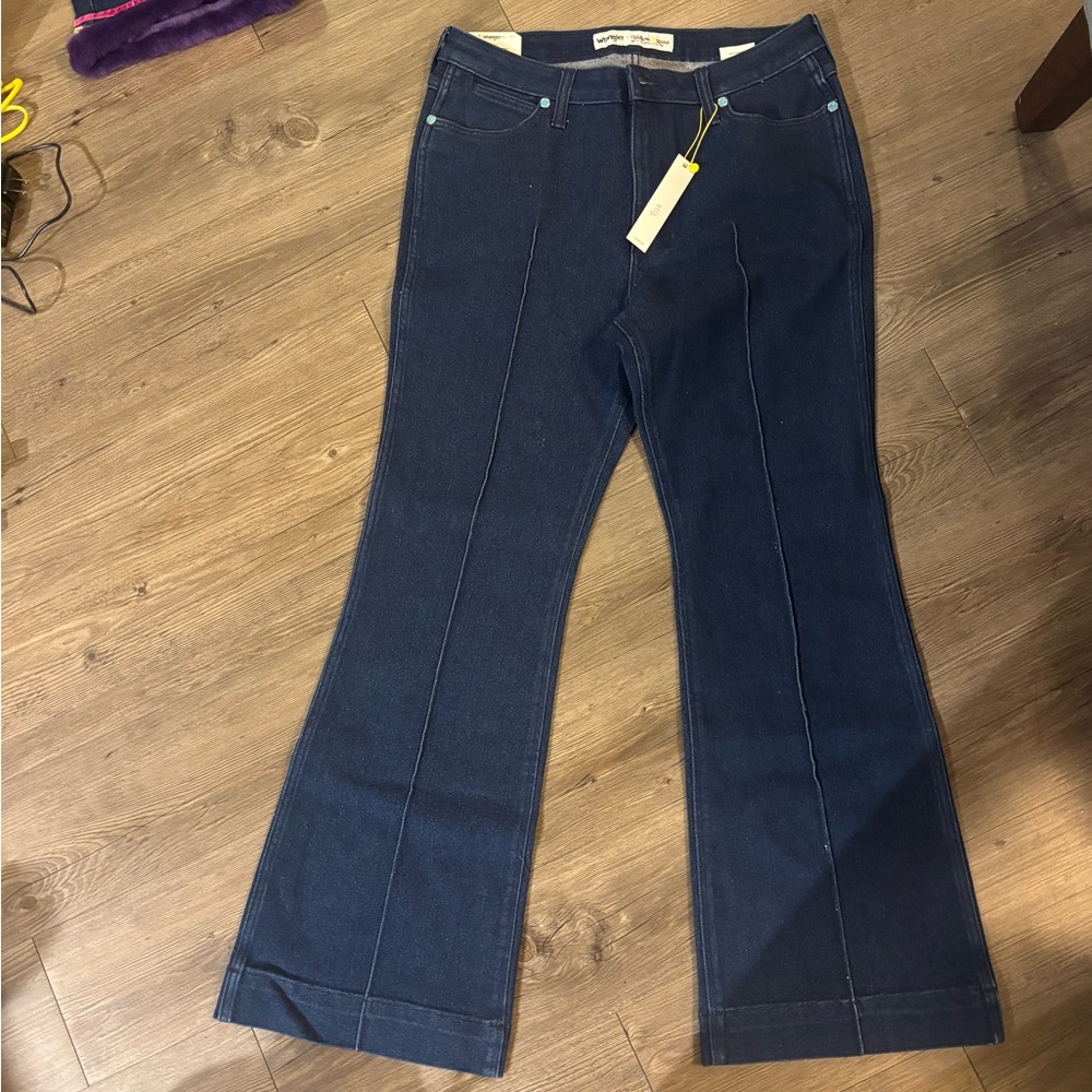 Wrangler by Kendra Scott Yellow Rose Dark Blue Flare Jeans